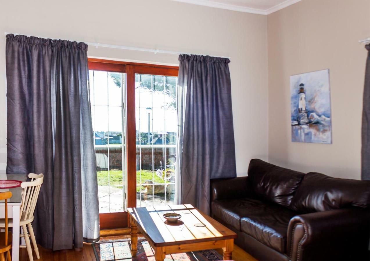 Kirknewton Hotel Port Elizabeth Ngoại thất bức ảnh